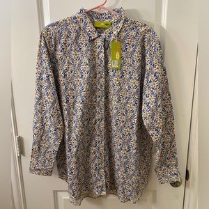 Adorable floral/paisley shirt, NWT, Medium